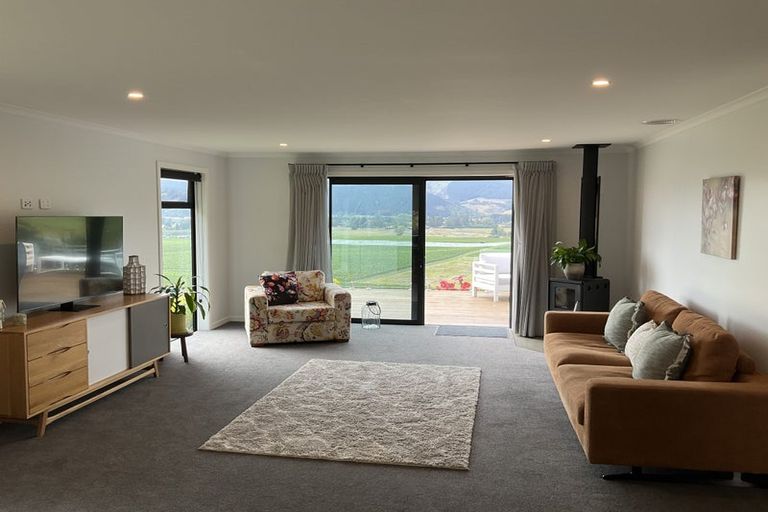 Photo of property in 43 Katania Heights, Brightwater, 7022