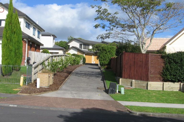 Photo of property in 8 Chiania Place, Somerville, Auckland, 2014