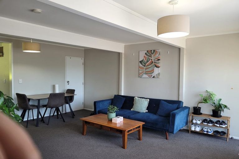 Photo of property in 264p Grounsell Crescent, Belmont, Lower Hutt, 5010