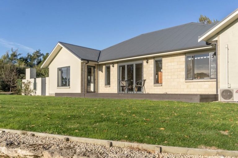 Photo of property in 218 Masterton Stronvar Road, Te Ore Ore, Masterton, 5890