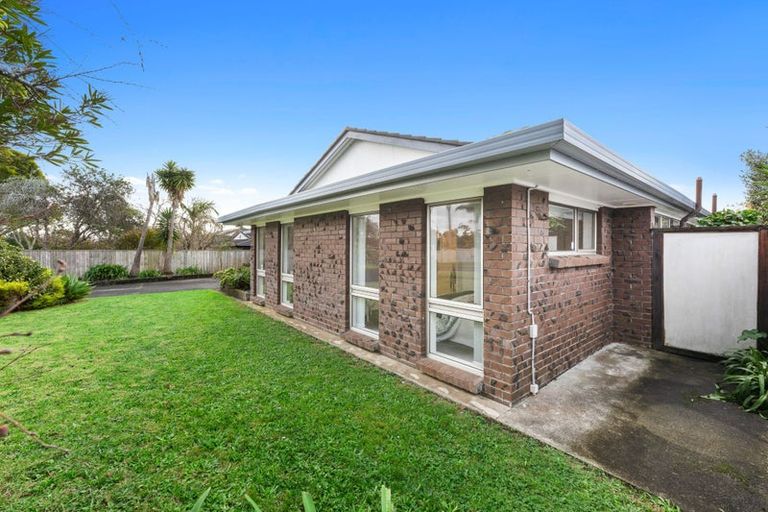 Photo of property in 8 Rapallo Place, Farm Cove, Auckland, 2012