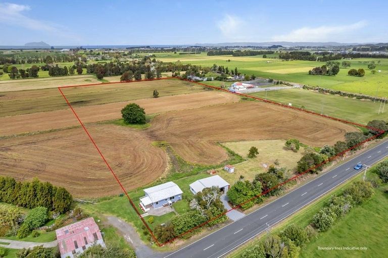 Photo of property in 735 One Tree Point Road, Ruakaka, 0171