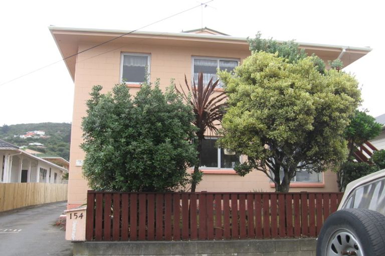Photo of property in 156 Onepu Road, Lyall Bay, Wellington, 6022