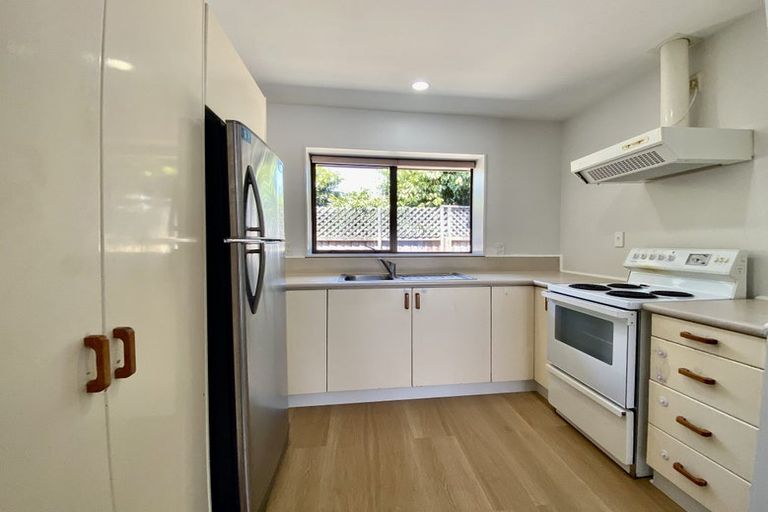 Photo of property in 2/5 Craven Street, Sockburn, Christchurch, 8042