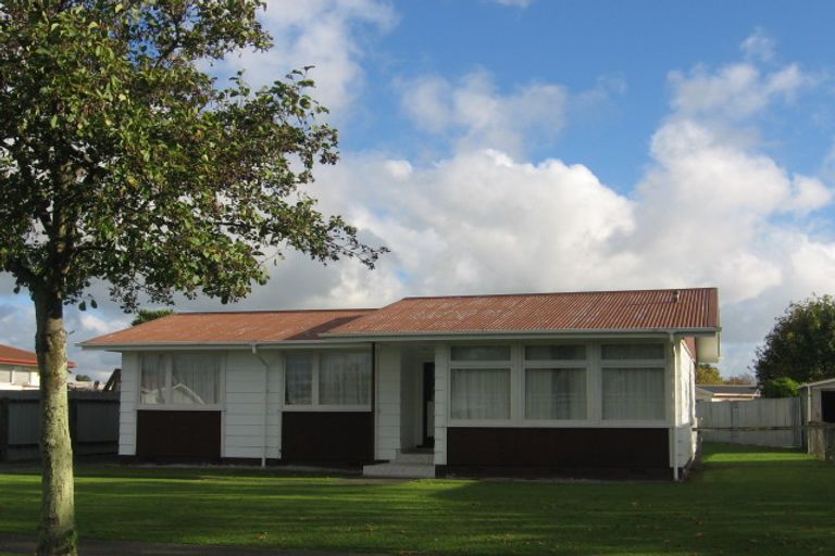 Photo of property in 56 Monowai Place, Westbrook, Palmerston North, 4412