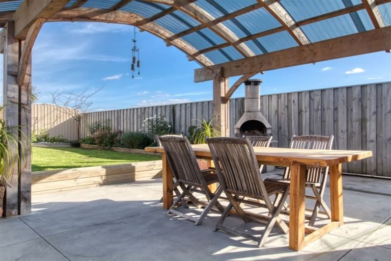 Photo of property in 13 Waitaha Place, Clive, 4102