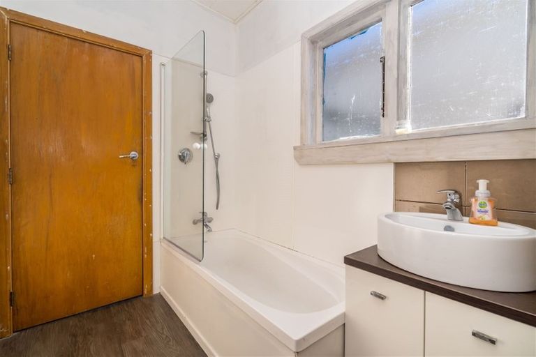 Photo of property in 21 Dick Street, South Dunedin, Dunedin, 9012