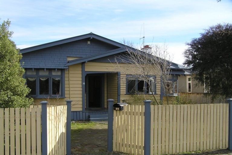 Photo of property in 38 Marne Street, Hokowhitu, Palmerston North, 4410