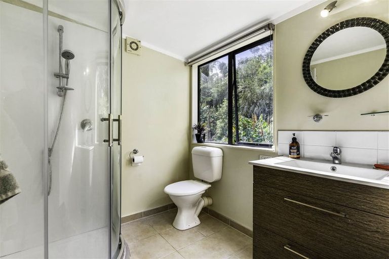 Photo of property in 2/66 Manuka Road, Glenfield, Auckland, 0629