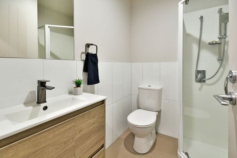 Photo of property in 214 Hill Road, The Gardens, Auckland, 2105