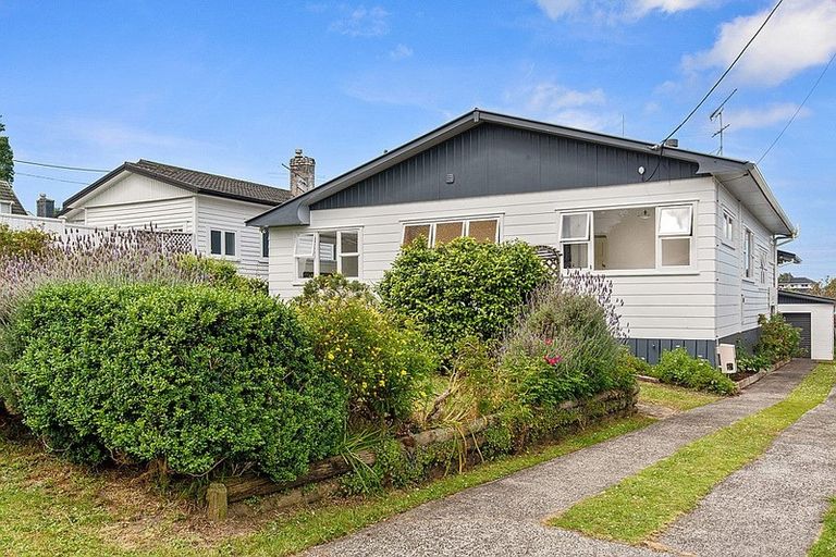 Photo of property in 21 Church Street, Northcote Point, Auckland, 0627