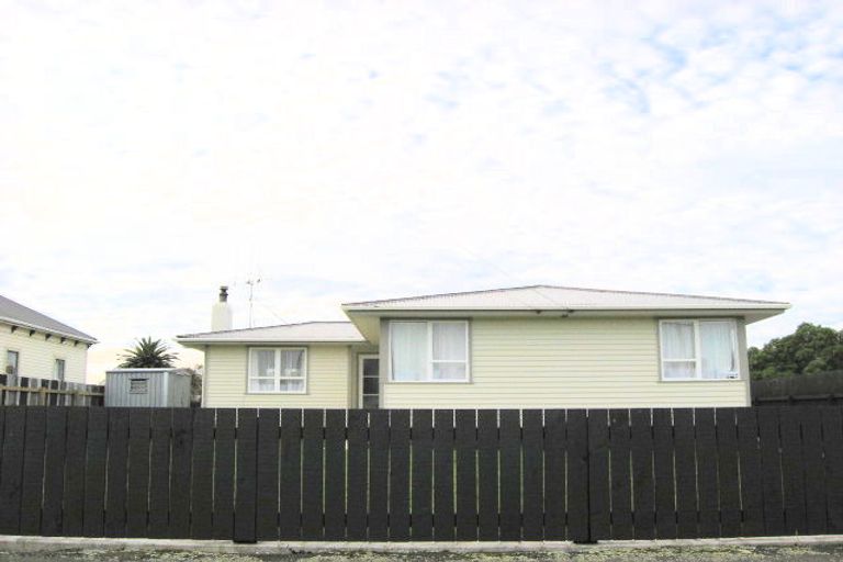 Photo of property in 38 Bignell Street, Gonville, Whanganui, 4501