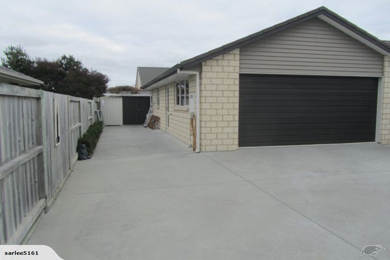 Photo of property in 22 Butterworth Crescent, Papamoa Beach, Papamoa, 3118