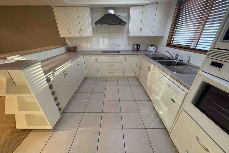 Photo of property in 9b York Street, Queenstown, 9300