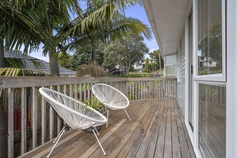 Photo of property in 1/94 Archers Road, Glenfield, Auckland, 0629