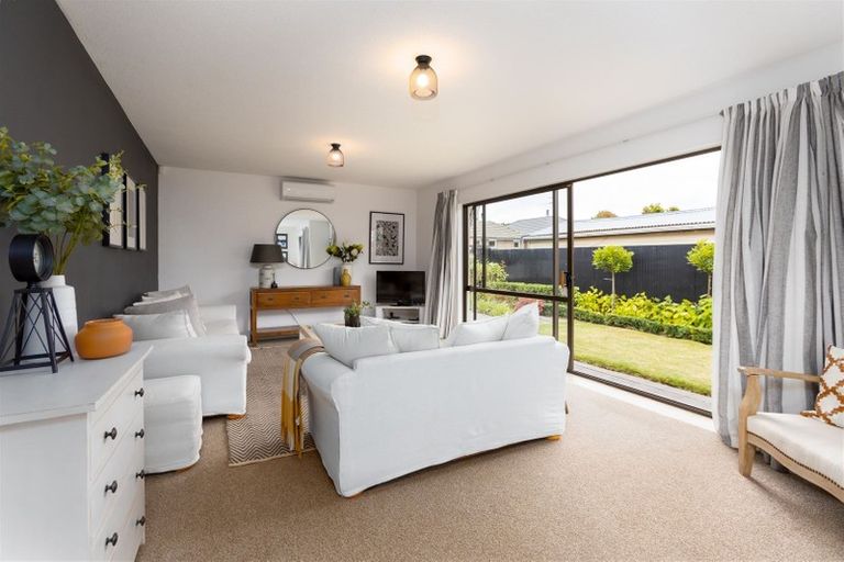 Photo of property in 2/58 Philpotts Road, Mairehau, Christchurch, 8052