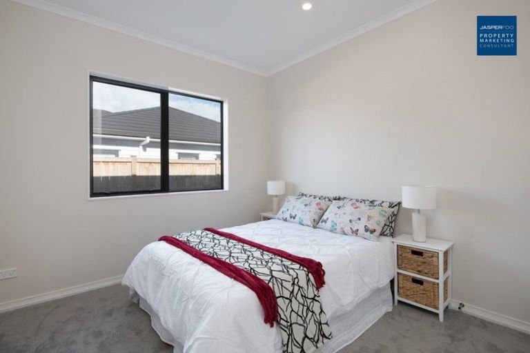 Photo of property in 26 Paso Fino Crescent, Karaka, Papakura, 2113