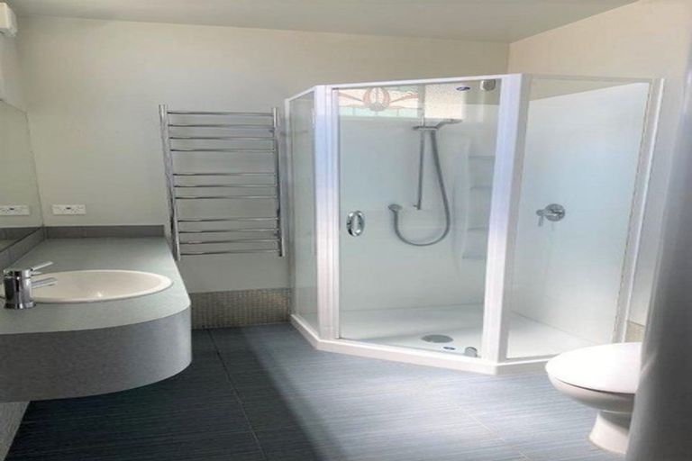 Photo of property in 17 Armour Avenue, Mount Victoria, Wellington, 6011