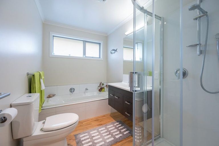 Photo of property in 8 Olivias Place, Stoke, Nelson, 7011