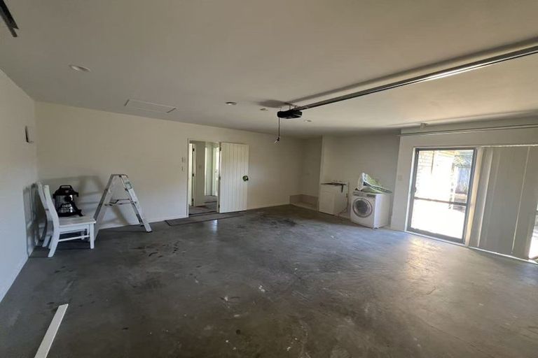 Photo of property in 2 Deerfield Place, Flat Bush, Auckland, 2019