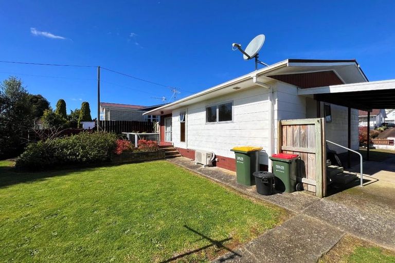 Photo of property in 15 Lewis Street, Glenview, Hamilton, 3206