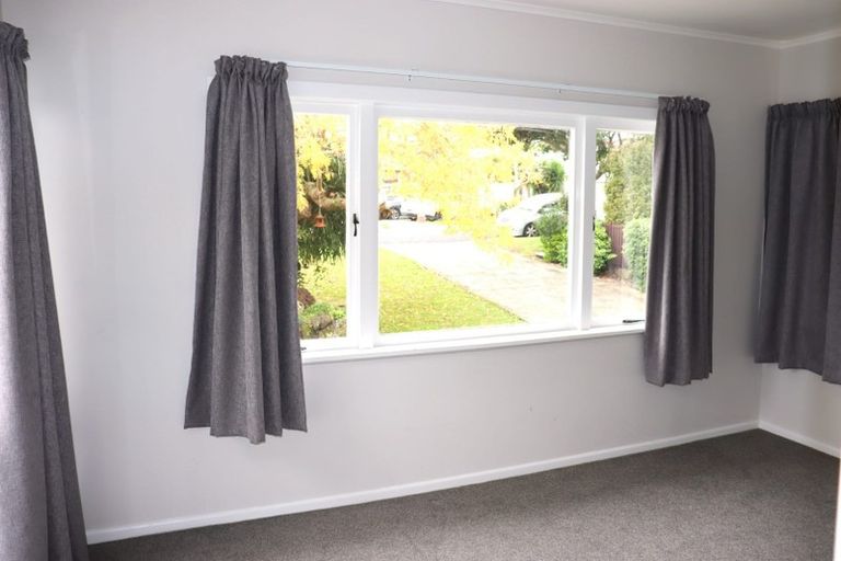 Photo of property in 9 Menary Street, Papakura, 2110