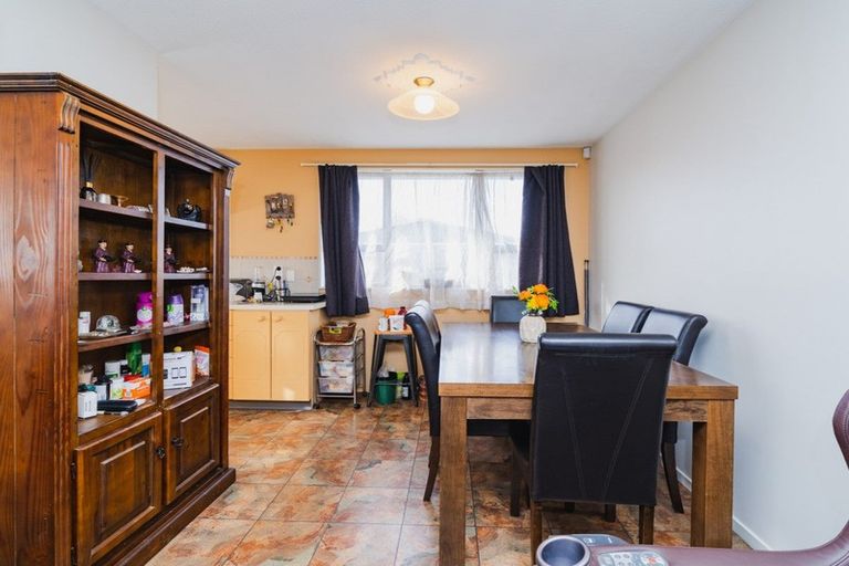 Photo of property in 23d Saunders Place, Redwood, Christchurch, 8051