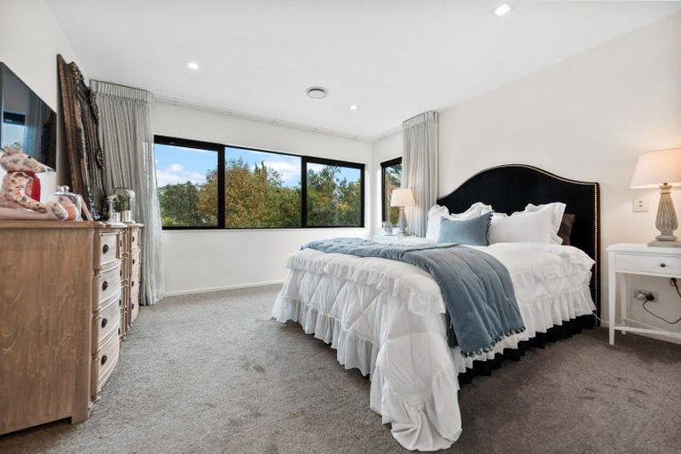 Photo of property in 7 Hartles Place, Mellons Bay, Auckland, 2014