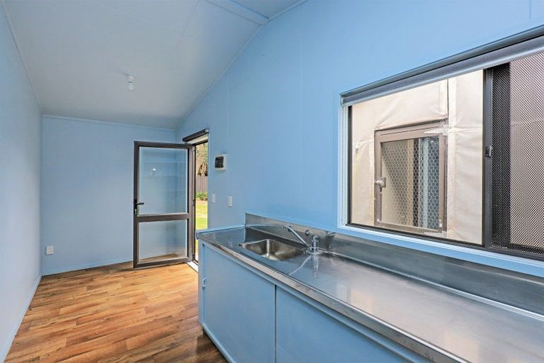 Photo of property in 24 Jervois Road, Jervoistown, Napier, 4112