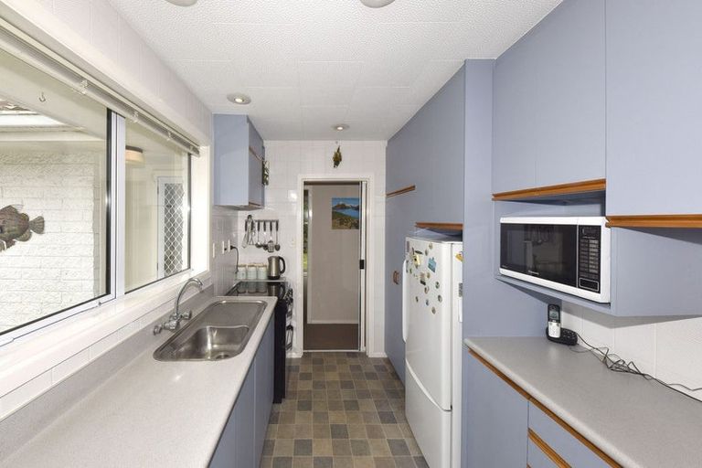 Photo of property in 34 Orrick Crescent, Avondale, Christchurch, 8061