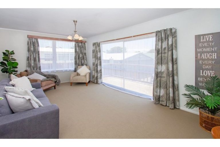 Photo of property in 50 Watts Road, Manurewa, Auckland, 2102