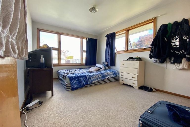 Photo of property in 33 De Havilland Street, Hornby, Christchurch, 8042