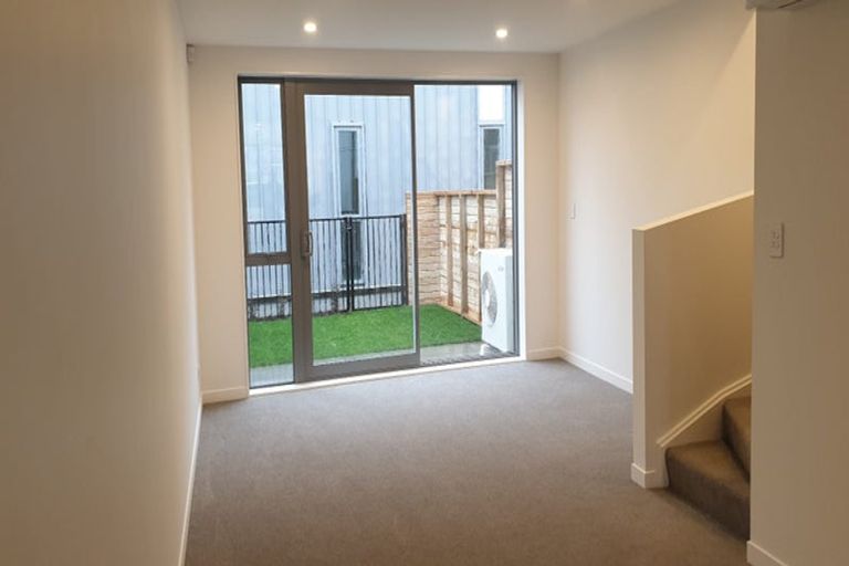 Photo of property in 9 John Street, Stokes Valley, Lower Hutt, 5019