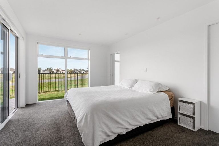 Photo of property in 4 Jeffs Way, Papamoa Beach, Papamoa, 3118