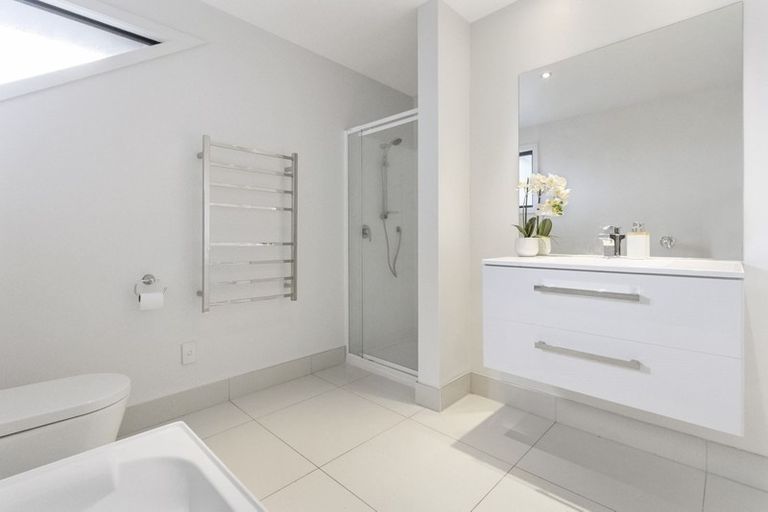 Photo of property in 16 Ballybrack Place, Casebrook, Christchurch, 8051