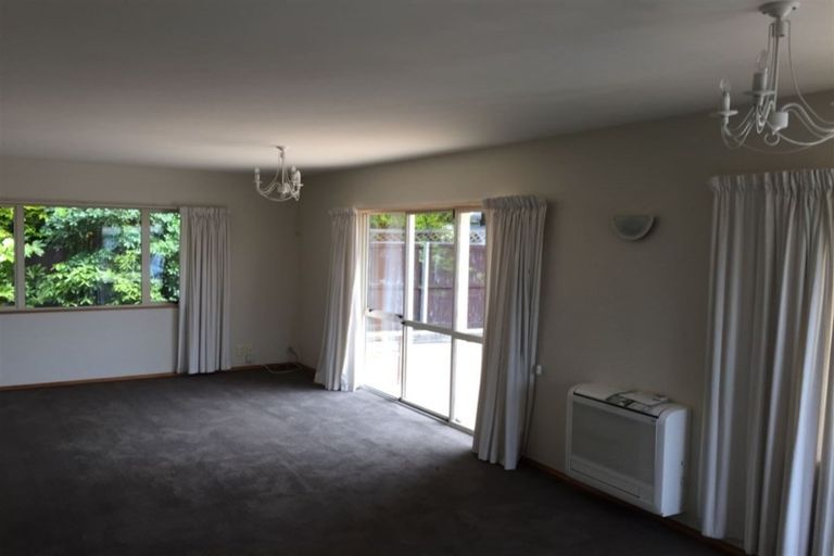 Photo of property in 145 Maidstone Road, Ilam, Christchurch, 8041