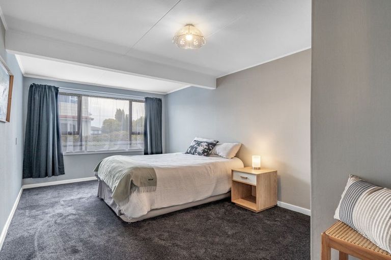 Photo of property in 74 Helmsdale Street, Waverley, Invercargill, 9810