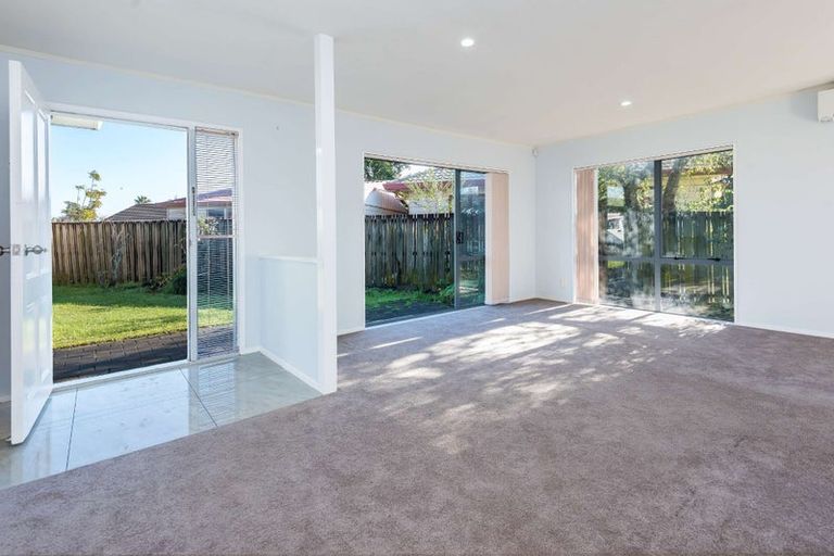 Photo of property in 18 Nedlands Place, Burswood, Auckland, 2013
