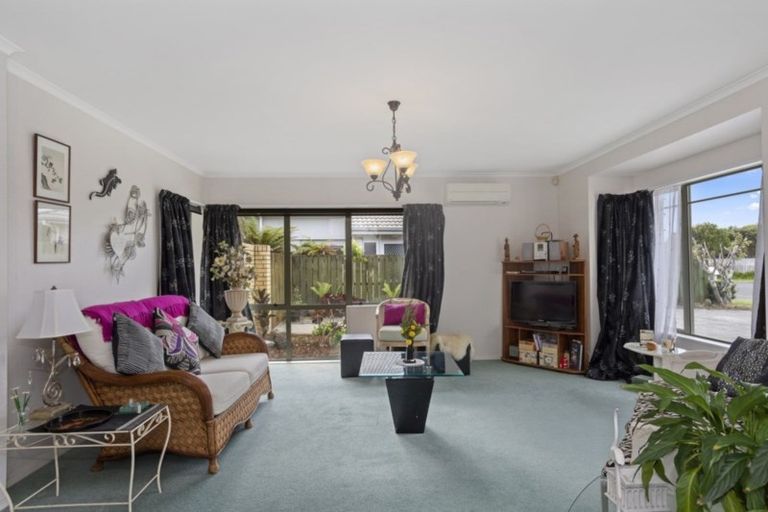 Photo of property in 35 Gardenia Drive, Mount Maunganui, 3116