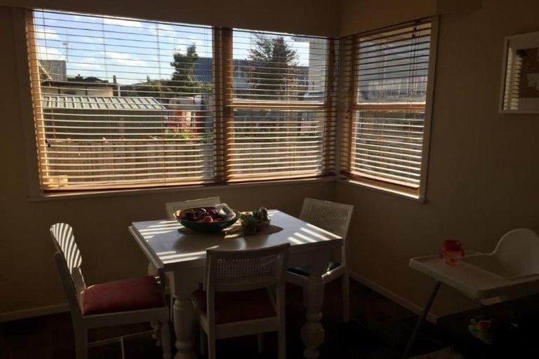 Photo of property in 18 Mccracken Avenue, Hillcrest, Hamilton, 3216