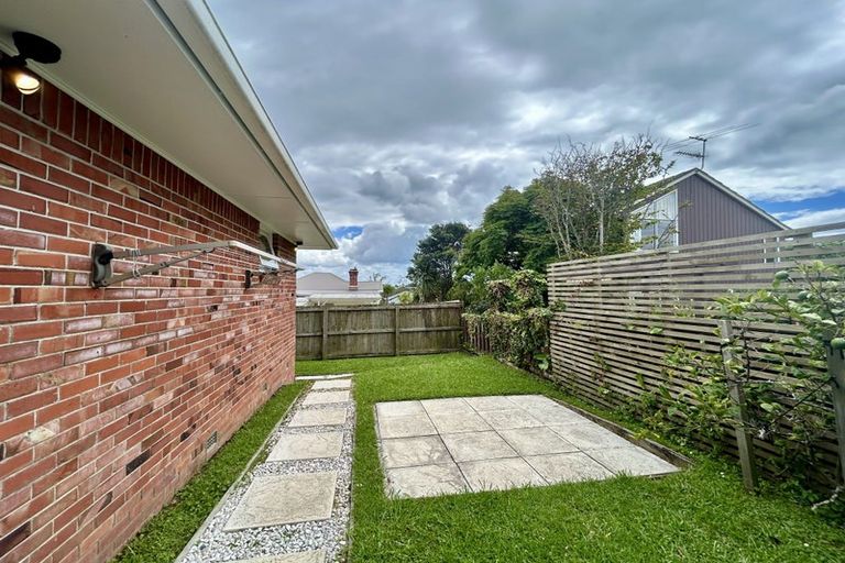 Photo of property in 1/15a Kawerau Avenue, Devonport, Auckland, 0624