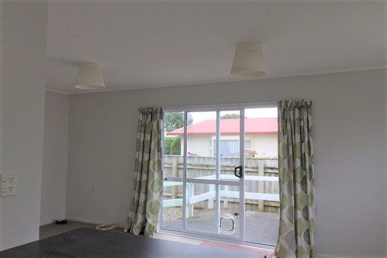 Photo of property in 66a Mako Mako Road, Levin, 5510