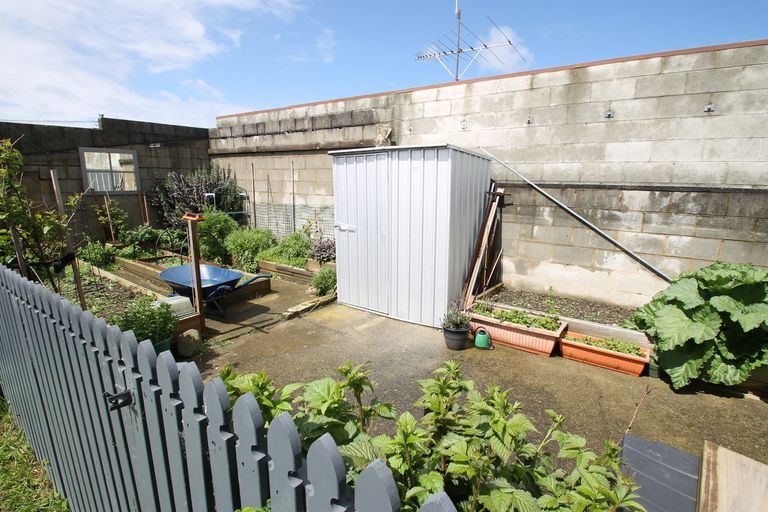 Photo of property in 12 Esk Place, Mosgiel, 9024