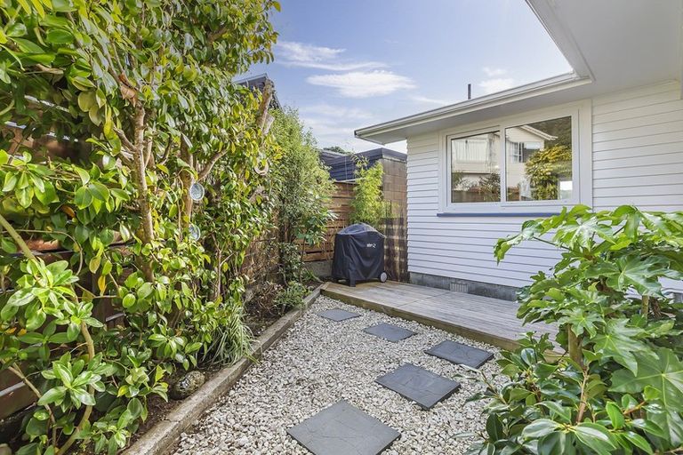 Photo of property in 4 Laidlaw Way, Karori, Wellington, 6012