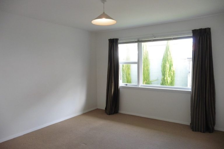 Photo of property in 4/111 Aikmans Road, Merivale, Christchurch, 8014