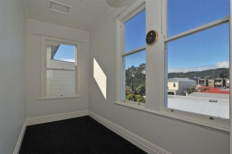 Photo of property in 131 Wallace Street, Mount Cook, Wellington, 6021