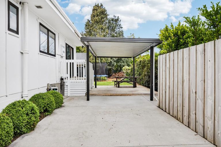 Photo of property in 53 Cambridge Road, Riverhead, 0820