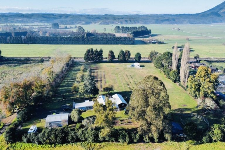 Photo of property in 322 Kawerau Road, Putauaki, Whakatane, 3192