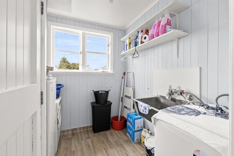 Photo of property in 22 Bell Street, Marton, 4710