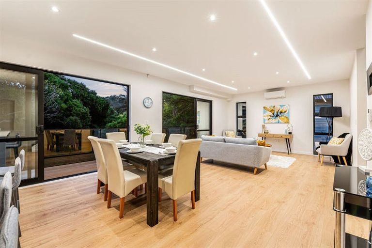 Photo of property in 627a Swanson Road, Swanson, Auckland, 0612